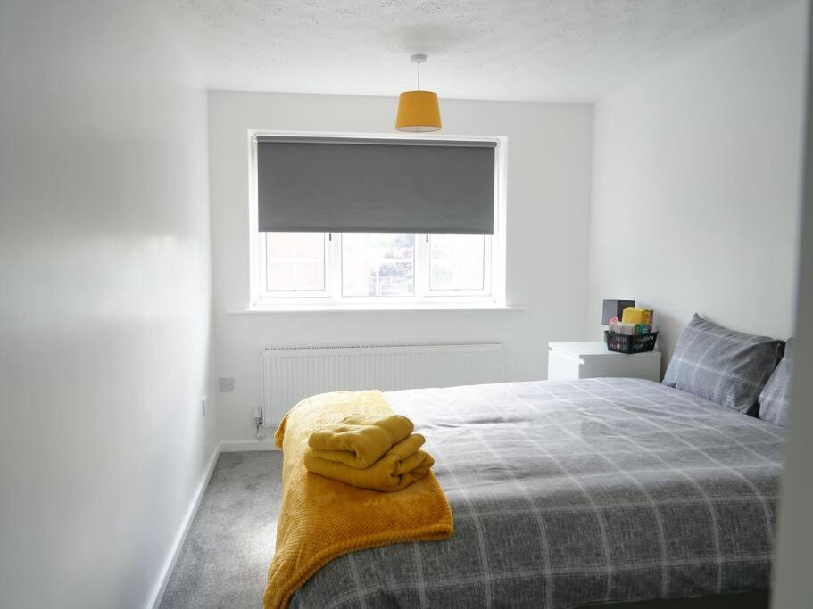 Cosy Four Bed Property With En-Suite Near To Nec Birmingham Airport And The City Zewnętrze zdjęcie